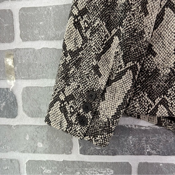 Rachel Roy snakeskin print Blazer Size Small - Picture 8 of 9
